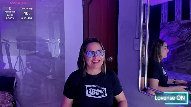 Agatha Pleasure online show from 19, 9, 2025