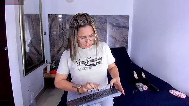 Agatha Pleasure online show from 2, 6, 2026