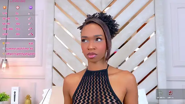 Snapshot of Agatha-Adams chatting on 27, 9, 2025 Agatha-Adams online show from 27, 9, 2025