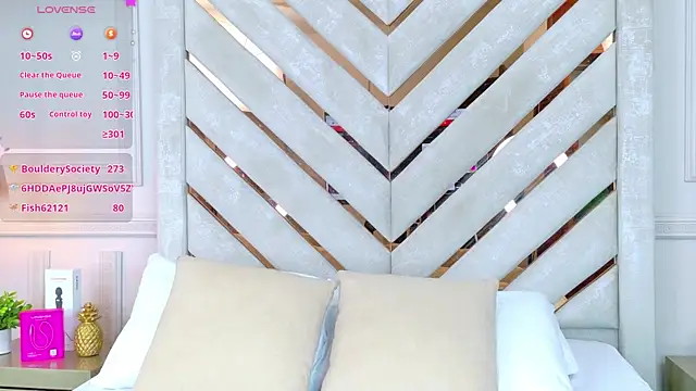 Snapshot of Agatha-Adams chatting on 6, 10, 2025 Agatha-Adams online show from 6, 10, 2025