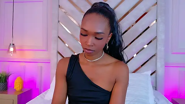 Snapshot of Agatha-Adams chatting on 20, 11, 2025 Agatha-Adams online show from 20, 11, 2025