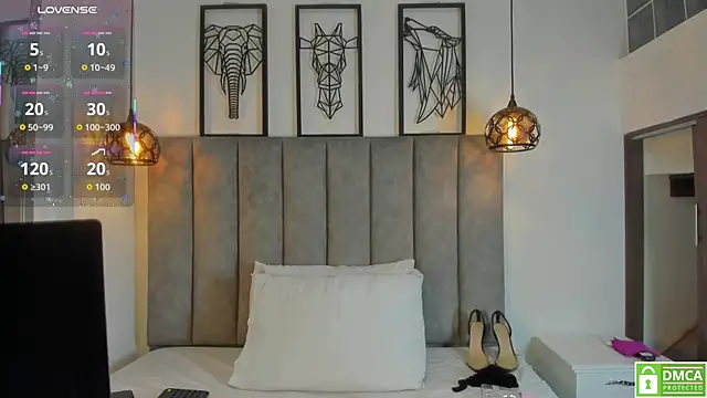 Gia Scott online show from 15, 9, 2025