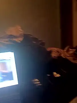 Crossedsissy online show from 7, 2, 2026