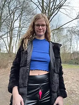 Snapshot of Bikergirl_97 chatting on 10, 3, 2026 Bikergirl 97 online show from 10, 3, 2026