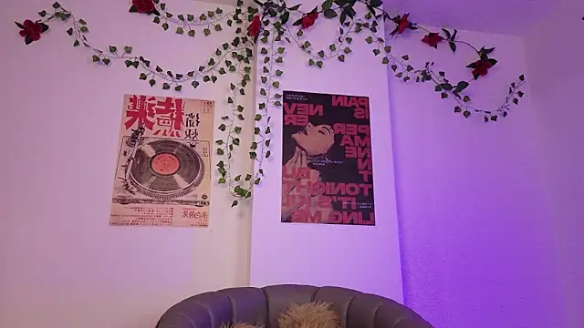 Snapshot of CoralieBronson chatting on 8, 5, 2026 CoralieBronson online show from 8, 5, 2026