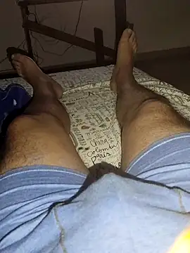 Snapshot of ScuffingBungalow chatting on 7, 11, 2025 ScuffingBungalow online show from 7, 11, 2025