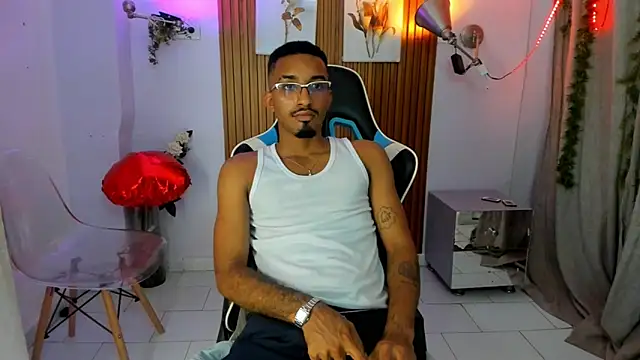 Darwin mayo online show from 29, 9, 2025