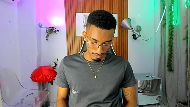 Darwin mayo online show from 30, 9, 2025