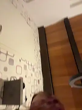 SweetTeenGirl online show from 6, 4, 2026