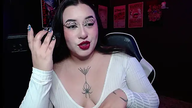 Snapshot of Ravendark_ chatting on 8, 9, 2025 Ravendark online show from 8, 9, 2025