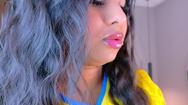 Snapshot of LanaRozz chatting on 7, 7, 2026 LanaRozz online show from 7, 7, 2026