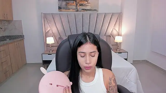 Snapshot of miranda_crawfor chatting on 15, 10, 2025 miranda crawfor online show from 15, 10, 2025