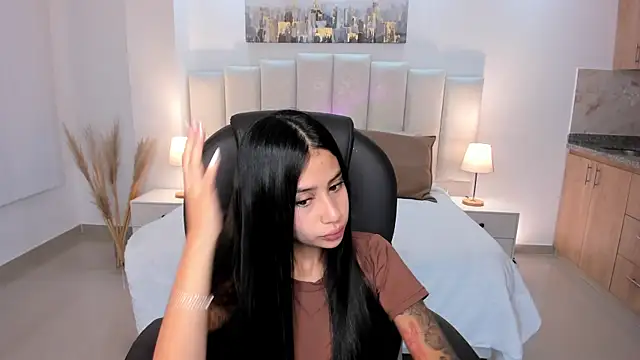 Snapshot of miranda_crawfor chatting on 24, 10, 2025 miranda crawfor online show from 24, 10, 2025