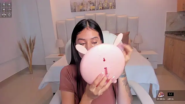 Snapshot of miranda_crawfor chatting on 15, 1, 2026 miranda crawfor online show from 15, 1, 2026