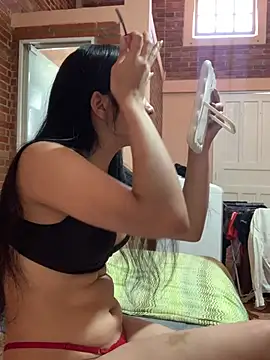 ashleyy20 online show from 18, 7, 2026