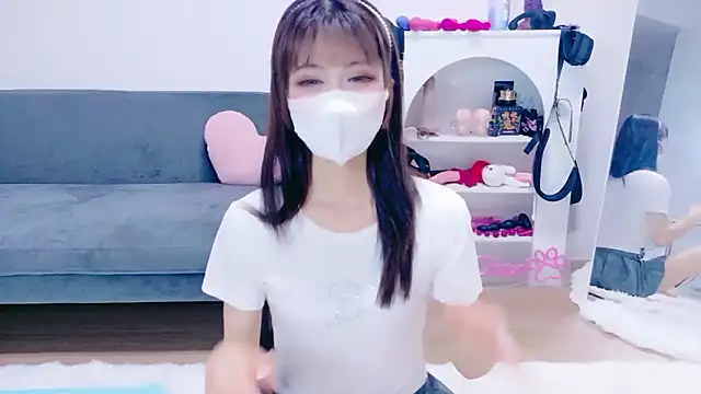 Snapshot of -Nyanko-chan- chatting on 4, 6, 2026 -Nyanko-chan- online show from 4, 6, 2026