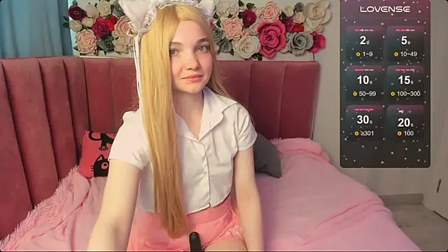 Snapshot of AnimeAlica18 chatting on 19, 10, 2025 AnimeAlica18 online show from 19, 10, 2025