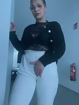 Snapshot of eli5566 chatting on 17, 1, 2026 eli5566 online show from 17, 1, 2026