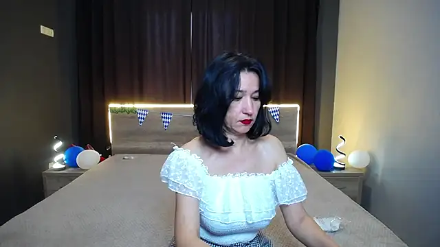 Snapshot of CameronEnns chatting on 5, 10, 2025 CameronEnns online show from 5, 10, 2025