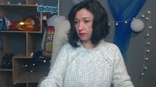 Snapshot of CameronEnns chatting on 7, 10, 2025 CameronEnns online show from 7, 10, 2025