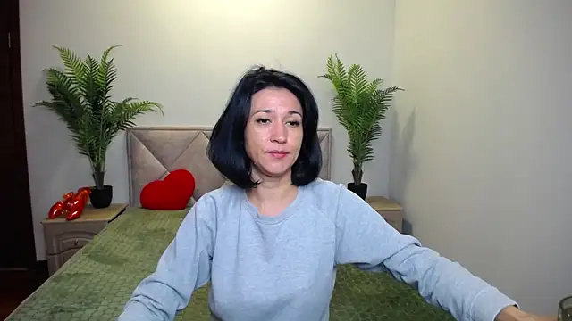 Snapshot of CameronEnns chatting on 9, 10, 2025 CameronEnns online show from 9, 10, 2025