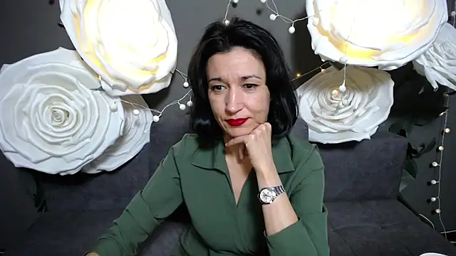 Snapshot of CameronEnns chatting on 4, 11, 2025 CameronEnns online show from 4, 11, 2025