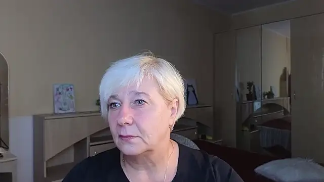 Snapshot of Milana_Milky chatting on 11, 9, 2025 Milana Milky online show from 11, 9, 2025