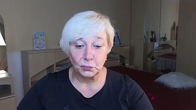 Snapshot of Milana_Milky chatting on 15, 9, 2025 Milana Milky online show from 15, 9, 2025