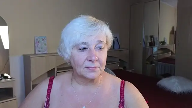 Snapshot of Milana_Milky chatting on 16, 9, 2025 Milana Milky online show from 16, 9, 2025