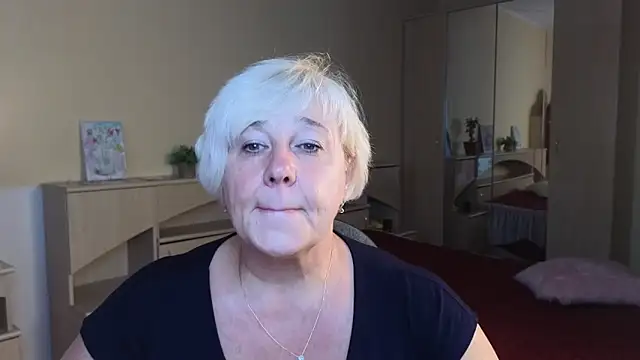 Snapshot of Milana_Milky chatting on 19, 9, 2025 Milana Milky online show from 19, 9, 2025