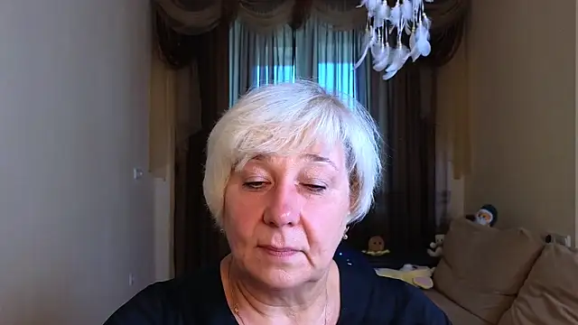 Snapshot of Milana_Milky chatting on 3, 10, 2025 Milana Milky online show from 3, 10, 2025