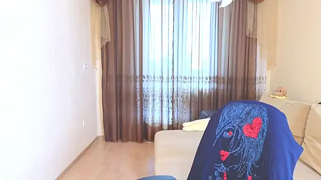 Snapshot of Milana_Milky chatting on 4, 11, 2025 Milana Milky online show from 4, 11, 2025