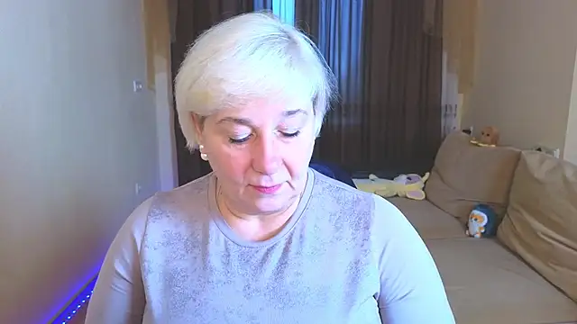 Snapshot of Milana_Milky chatting on 23, 11, 2025 Milana Milky online show from 23, 11, 2025