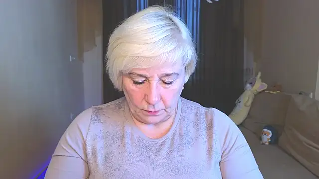 Snapshot of Milana_Milky chatting on 27, 11, 2025 Milana Milky online show from 27, 11, 2025