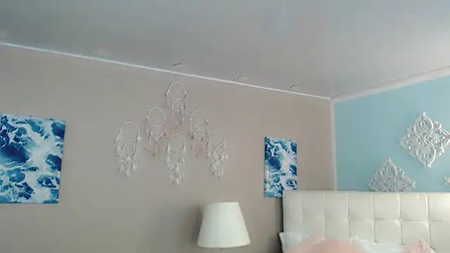 maddissonivanova online show from 9, 1, 2026