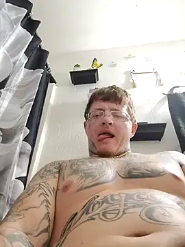 Snapshot of Bwcgoonie chatting on 1, 10, 2025 Bwcgoonie online show from 1, 10, 2025