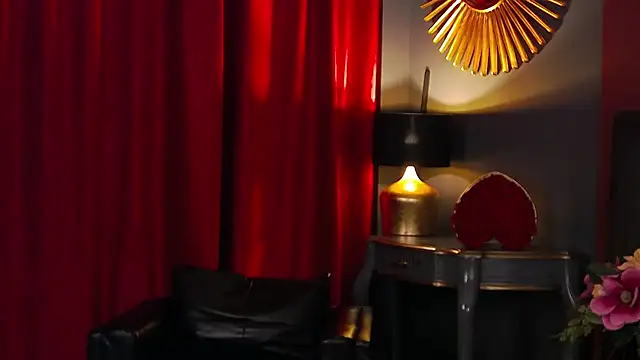 VickiSpice online show from 4, 6, 2026