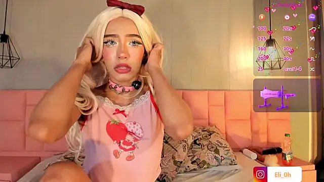 Snapshot of Emilyy_Queen chatting on 17, 12, 2025 Emilyy Queen online show from 17, 12, 2025