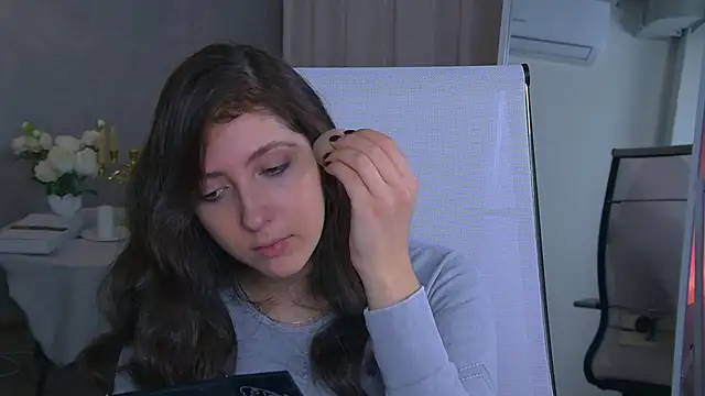 Snapshot of Mary_Miiller chatting on 8, 11, 2025 Mary Miiller online show from 8, 11, 2025