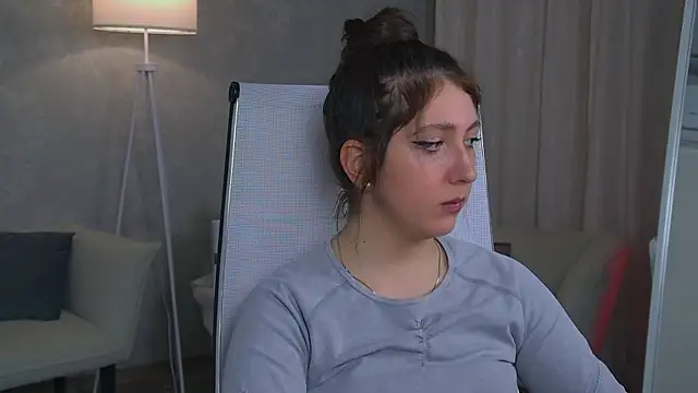 Snapshot of Mary_Miiller chatting on 14, 11, 2025 Mary Miiller online show from 14, 11, 2025