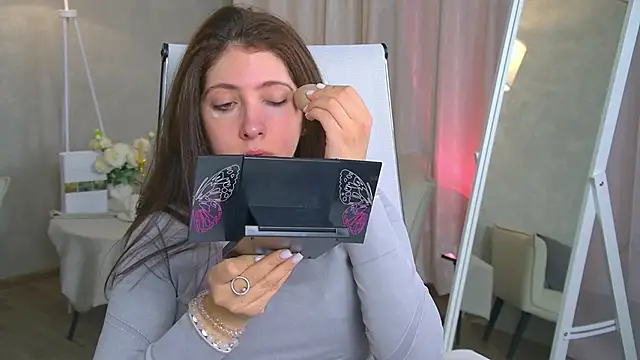 Snapshot of Mary_Miiller chatting on 23, 11, 2025 Mary Miiller online show from 23, 11, 2025