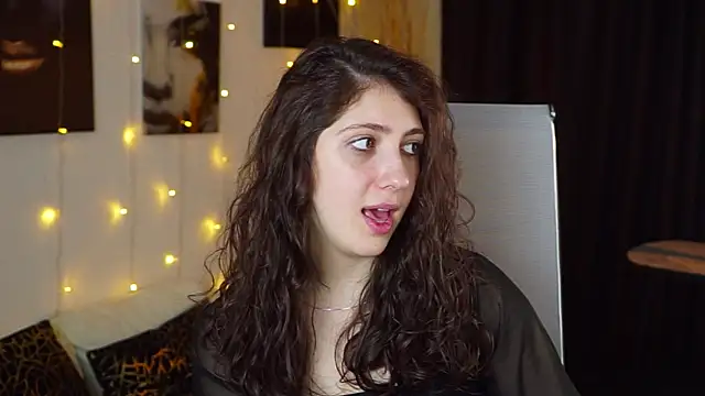 Snapshot of Mary_Miiller chatting on 27, 11, 2025 Mary Miiller online show from 27, 11, 2025