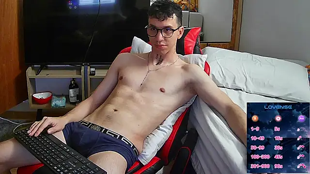 Snapshot of angelicious_ chatting on 10, 1, 2026 angelicious online show from 10, 1, 2026