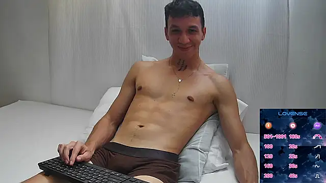 Snapshot of angelicious_ chatting on 28, 2, 2026 angelicious online show from 28, 2, 2026