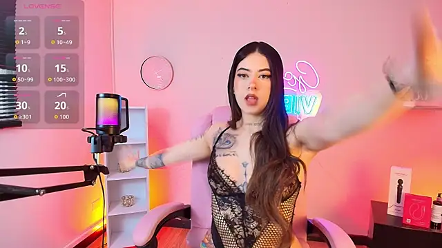 Alice Vixen online show from 7, 11, 2025