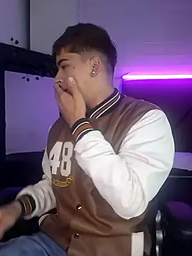 Lucass love online show from 10, 2, 2026