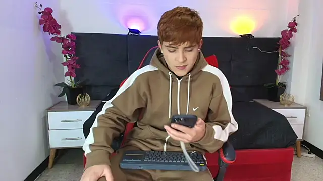 Lucass love online show from 4, 6, 2026