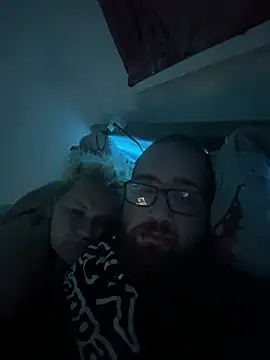 mrandmrsdarkside online show from 10, 4, 2026