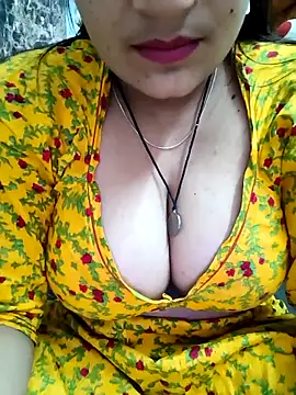Snapshot of MISS_RIYA14 chatting on 17, 10, 2025 MISS RIYA14 online show from 17, 10, 2025