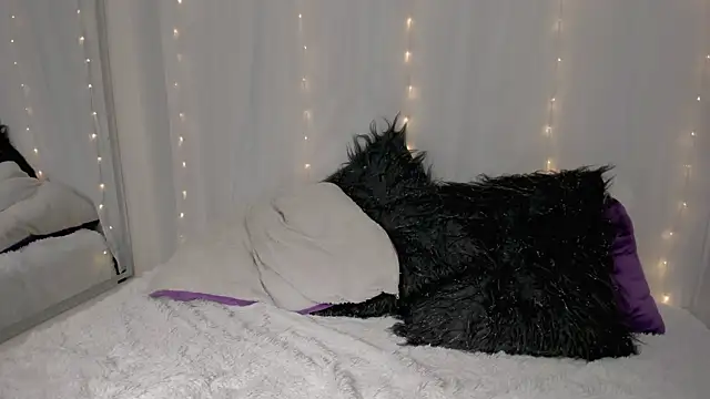 Snapshot of douglaszaens chatting on 3, 4, 2026 douglaszaens online show from 3, 4, 2026